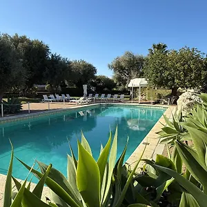 resort-villa-isola.sicilyhotelsitaly.net/